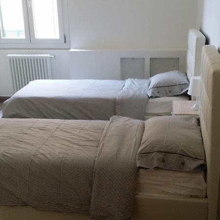 memeapartments Genoa Bagian luar foto