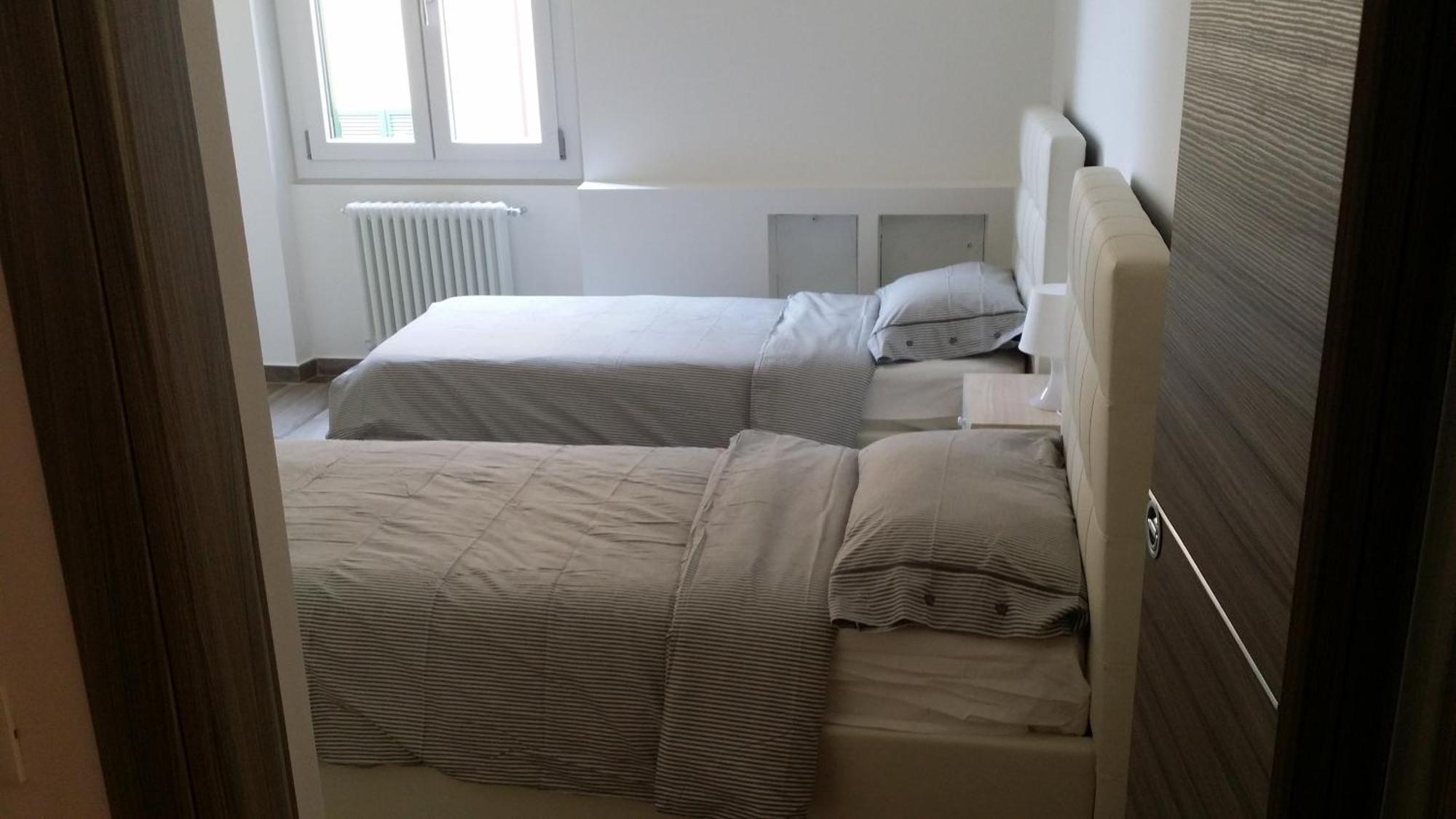 memeapartments Genoa Bagian luar foto