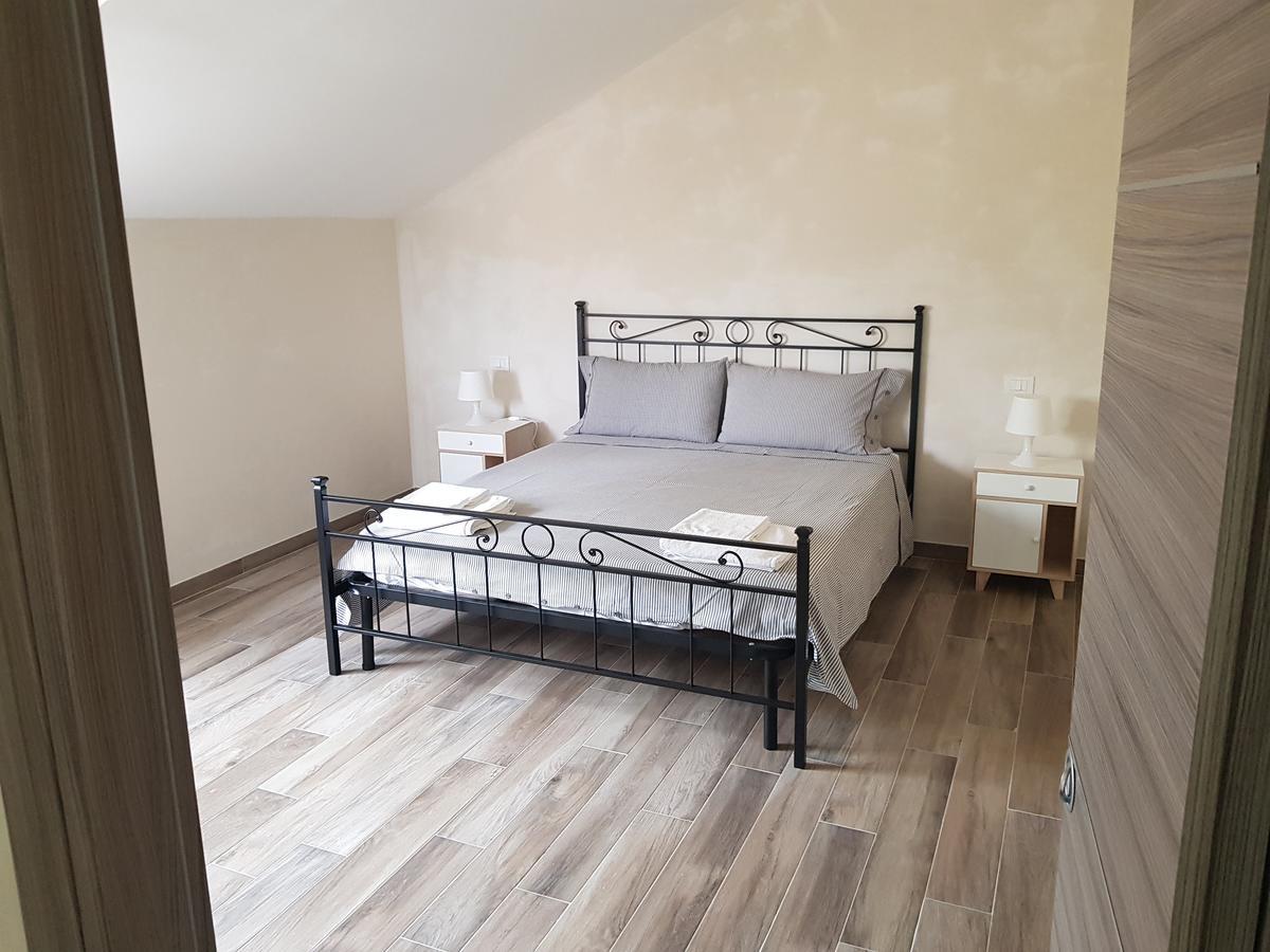 memeapartments Genoa Bagian luar foto