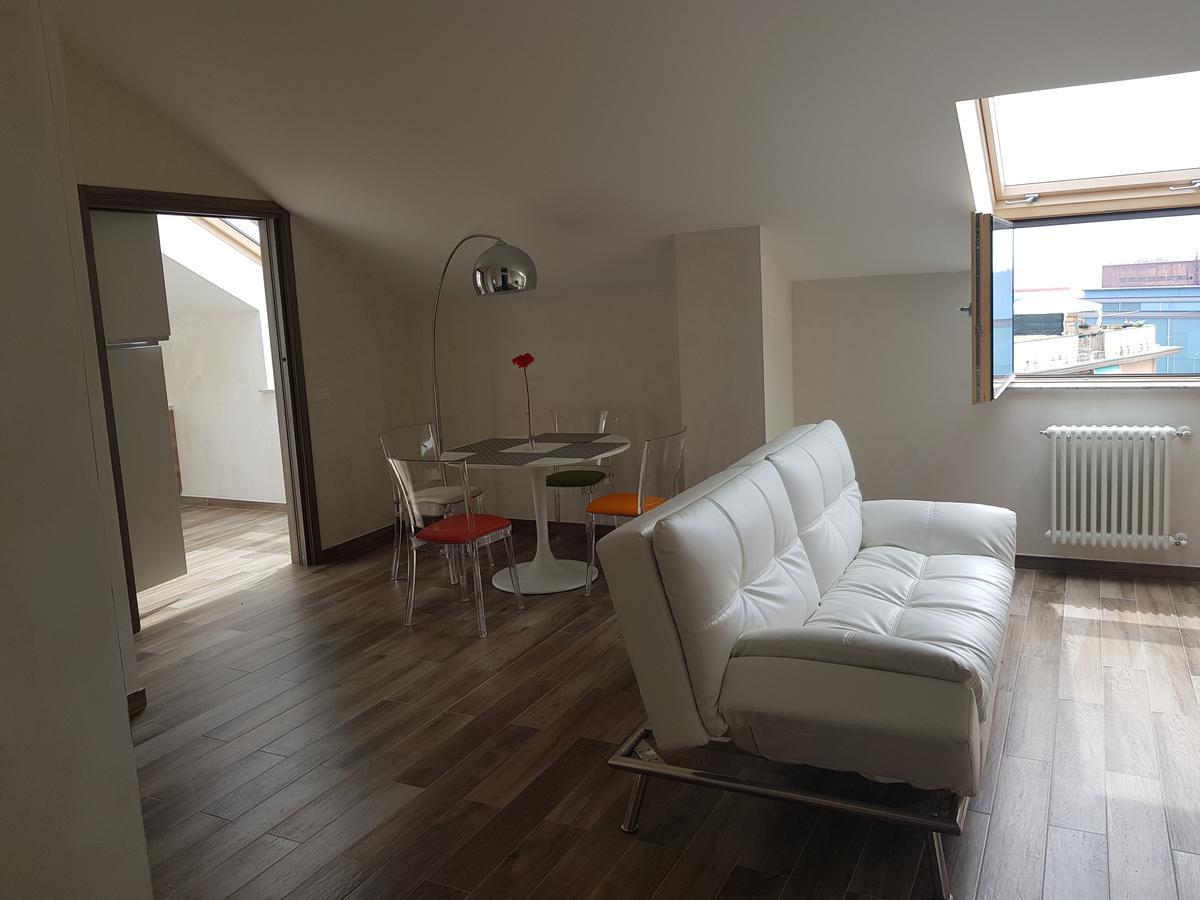memeapartments Genoa Bagian luar foto